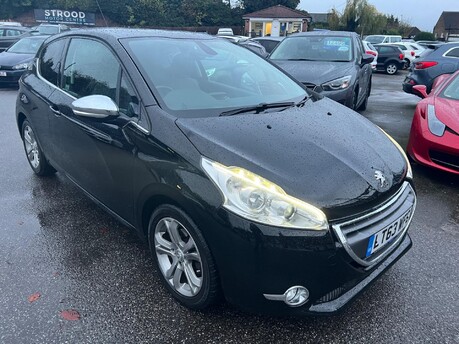 Peugeot 208 1.2 VTi Allure Euro 5 3dr