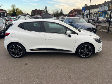 Renault Clio 0.9 TCe Iconic Euro 6 (s/s) 5dr 7