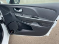 Renault Clio 0.9 TCe Iconic Euro 6 (s/s) 5dr 30