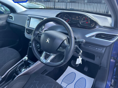 Peugeot 2008 1.6 e-HDi Active EGC Euro 5 (s/s) 5dr 17