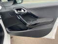 Peugeot 208 1.2 PureTech XS Lime Euro 6 5dr 30