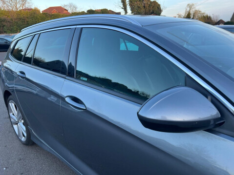 Vauxhall Insignia 2.0 Turbo D BlueInjection SRi VX Line Nav Sports Tourer Auto Euro 6 (s/s) 5 13