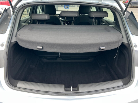 Vauxhall Astra 1.4i SRi Euro 6 5dr 30