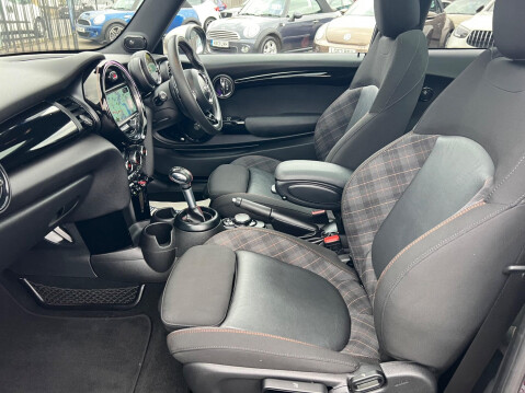 Mini Hatch 2.0 Cooper S Seven Auto Euro 6 (s/s) 3dr 2