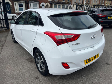 Hyundai i30 1.6 SE Auto Euro 6 5dr 4