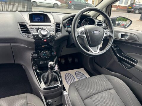 Ford Fiesta 1.0T EcoBoost Titanium Euro 6 (s/s) 5dr 22