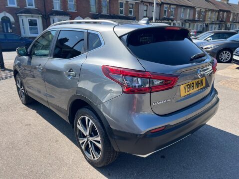 Nissan Qashqai 1.2 DIG-T N-Connecta Euro 6 (s/s) 5dr 4