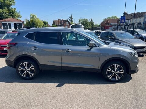 Nissan Qashqai 1.2 DIG-T N-Connecta Euro 6 (s/s) 5dr 7