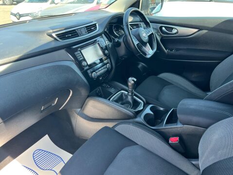 Nissan Qashqai 1.2 DIG-T N-Connecta Euro 6 (s/s) 5dr 22