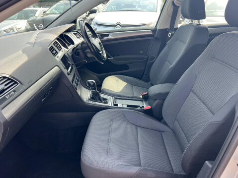 Volkswagen Golf 1.6 TDI BlueMotion Tech Match DSG Euro 5 (s/s) 5dr 29