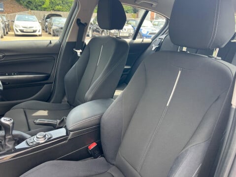 BMW 1 Series 1.6 118i Sport Euro 6 (s/s) 5dr 21
