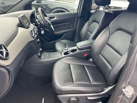 Mercedes-Benz B Class 1.8 B200 CDI Sport 7G-DCT Euro 5 (s/s) 5dr 29