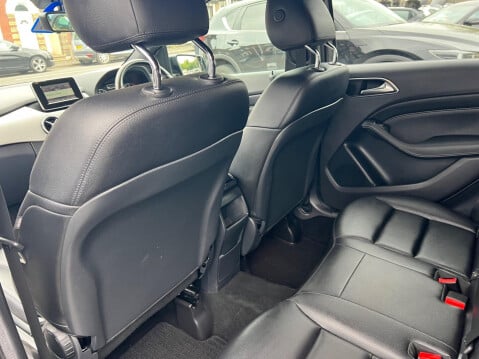 Mercedes-Benz B Class 1.8 B200 CDI Sport 7G-DCT Euro 5 (s/s) 5dr 30