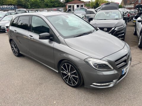 Mercedes-Benz B Class 1.8 B200 CDI Sport 7G-DCT Euro 5 (s/s) 5dr 8