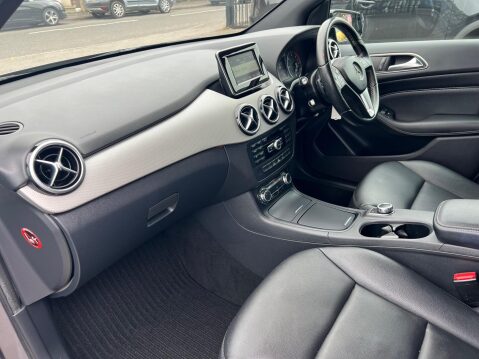 Mercedes-Benz B Class 1.8 B200 CDI Sport 7G-DCT Euro 5 (s/s) 5dr 28