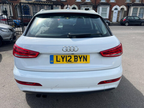 Audi Q3 2.0 TFSI SE quattro Euro 5 (s/s) 5dr 4