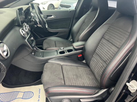Mercedes-Benz A Class 1.5 A180d AMG Line (Premium) 7G-DCT Euro 6 (s/s) 5dr 28