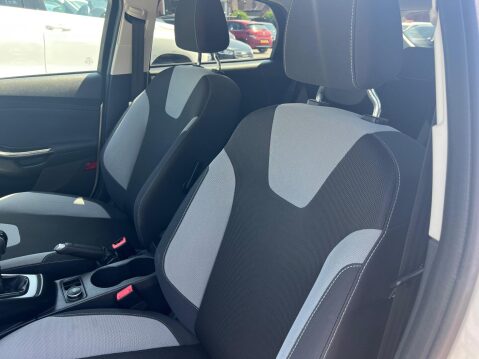 Ford Focus 1.0T EcoBoost Zetec Euro 5 (s/s) 5dr 24