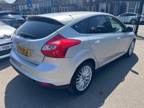 Ford Focus 1.0T EcoBoost Zetec Euro 5 (s/s) 5dr 6