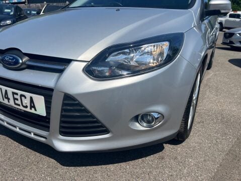 Ford Focus 1.0T EcoBoost Zetec Euro 5 (s/s) 5dr 11