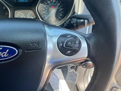 Ford Focus 1.0T EcoBoost Zetec Euro 5 (s/s) 5dr 19