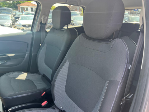 Renault Captur 1.2 TCe ENERGY Dynamique S Nav Auto Euro 6 (s/s) 5dr 28