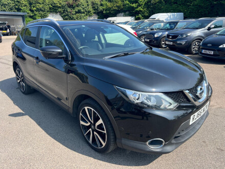 Nissan Qashqai 1.2 DIG-T Tekna XTRON 2WD Euro 6 (s/s) 5dr