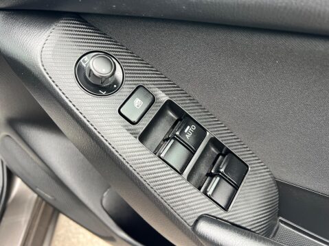 Mazda 3 2.0 SKYACTIV-G Sport Nav Euro 6 (s/s) 5dr 33