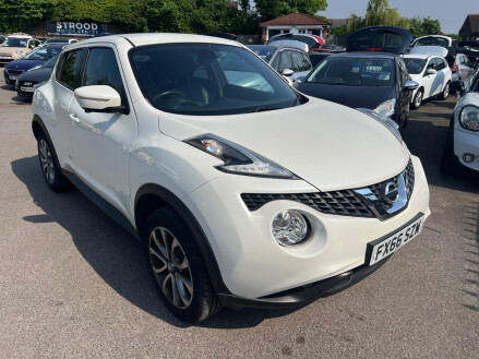 Nissan Juke 1.6 Tekna XTRON Euro 6 5dr