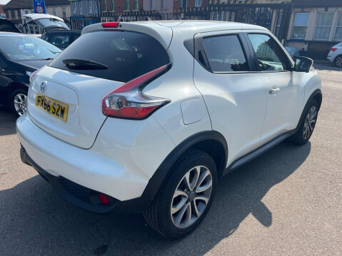 Nissan Juke 1.6 Tekna XTRON Euro 6 5dr 6
