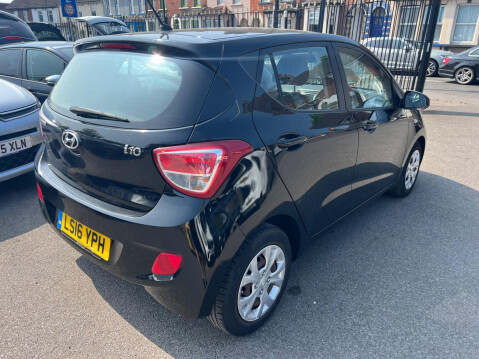 Hyundai i10 1.0 SE Euro 5 5dr 6