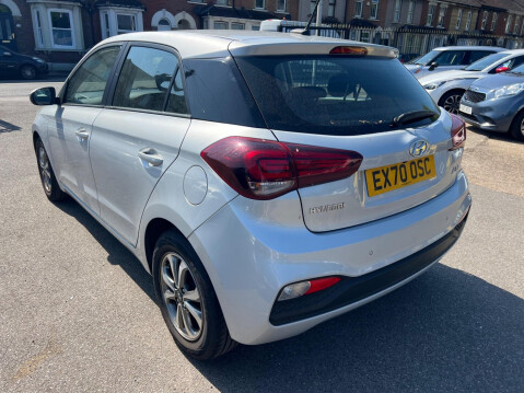 Hyundai i20 1.2 SE Launch Edition Euro 6 (s/s) 5dr 4