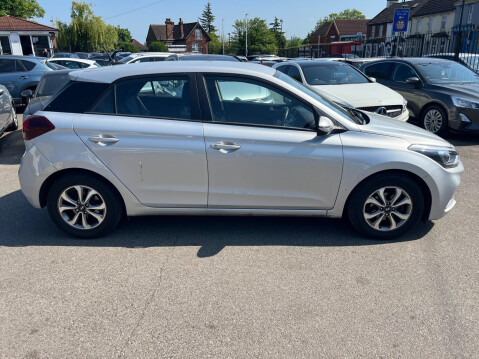 Hyundai i20 1.2 SE Launch Edition Euro 6 (s/s) 5dr 7
