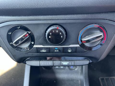 Hyundai i20 1.2 SE Launch Edition Euro 6 (s/s) 5dr 19