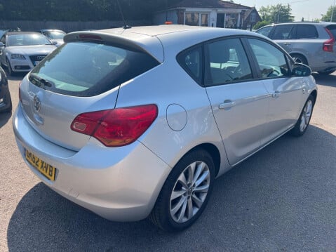 Vauxhall Astra 1.4 16v Active Euro 5 5dr 6