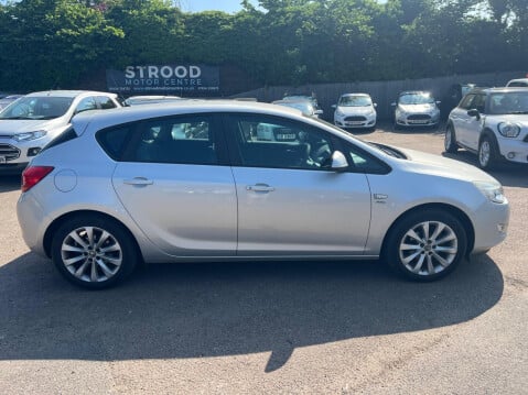 Vauxhall Astra 1.4 16v Active Euro 5 5dr 9