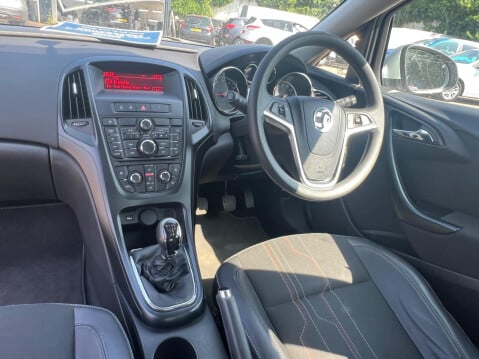 Vauxhall Astra 1.4 16v Active Euro 5 5dr 11