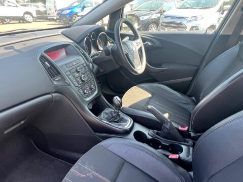 Vauxhall Astra 1.4 16v Active Euro 5 5dr 13