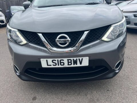 Nissan Qashqai 1.2 DIG-T Tekna 2WD Euro 6 (s/s) 5dr 9