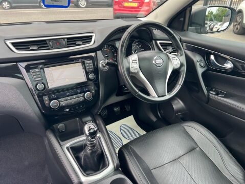 Nissan Qashqai 1.2 DIG-T Tekna 2WD Euro 6 (s/s) 5dr 22