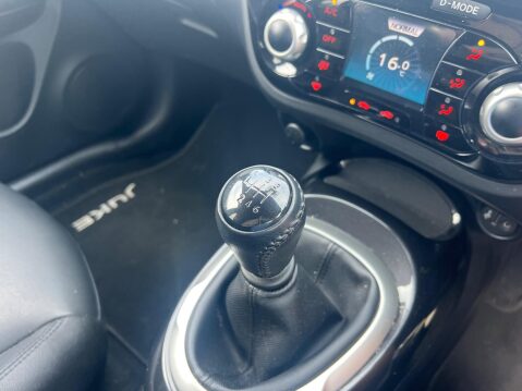 Nissan Juke 1.2 DIG-T Tekna Euro 6 (s/s) 5dr 25