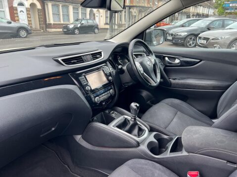Nissan Qashqai 1.2 DIG-T N-Connecta 2WD Euro 6 (s/s) 5dr 16