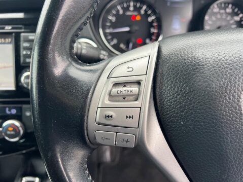 Nissan Qashqai 1.2 DIG-T N-Connecta 2WD Euro 6 (s/s) 5dr 20