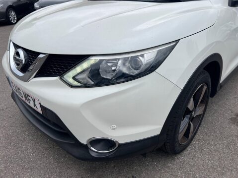 Nissan Qashqai 1.2 DIG-T N-Connecta 2WD Euro 6 (s/s) 5dr 10