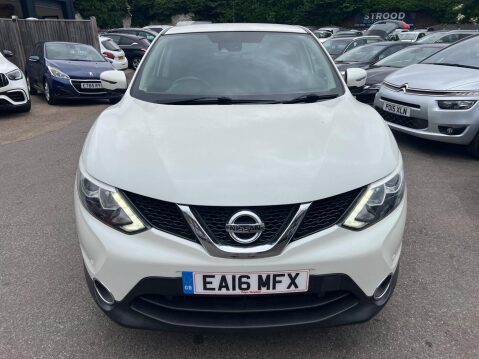 Nissan Qashqai 1.2 DIG-T N-Connecta 2WD Euro 6 (s/s) 5dr 2
