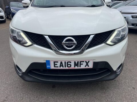 Nissan Qashqai 1.2 DIG-T N-Connecta 2WD Euro 6 (s/s) 5dr 9