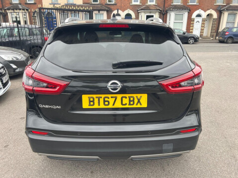 Nissan Qashqai 1.2 DIG-T N-Connecta Euro 6 (s/s) 5dr 5