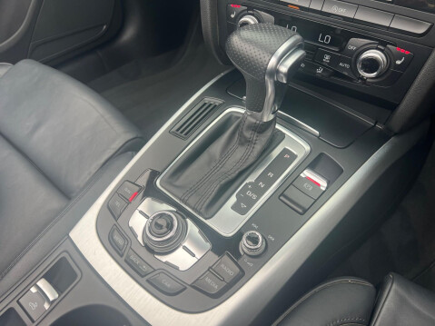 Audi A5 3.0 TDI V6 S line S Tronic quattro Euro 5 (s/s) 2dr 36