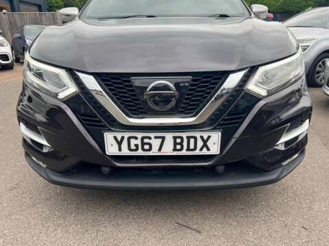 Nissan Qashqai 1.2 DIG-T Tekna+ XTRON Euro 6 (s/s) 5dr 9