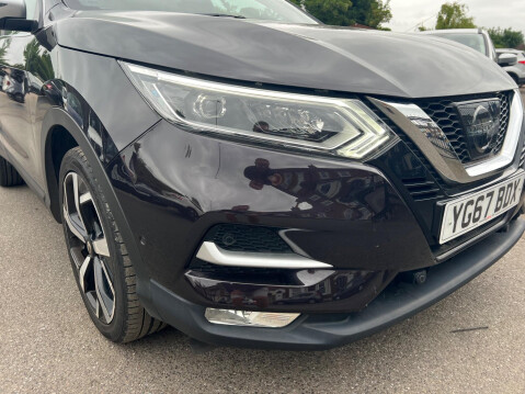 Nissan Qashqai 1.2 DIG-T Tekna+ XTRON Euro 6 (s/s) 5dr 12